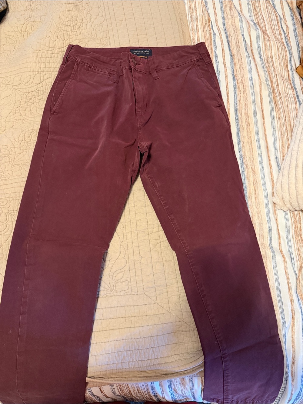 American Eagle Outfitters Men's Burgundy Red Chino Pants